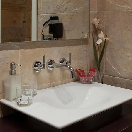 Hotel Puerta Gamboa 2*